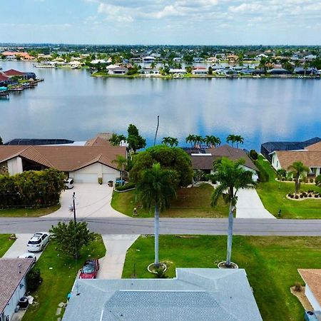 Family Fun-Prime Location Heated Pool Sleeps10 Villa Cape Coral Exterior photo