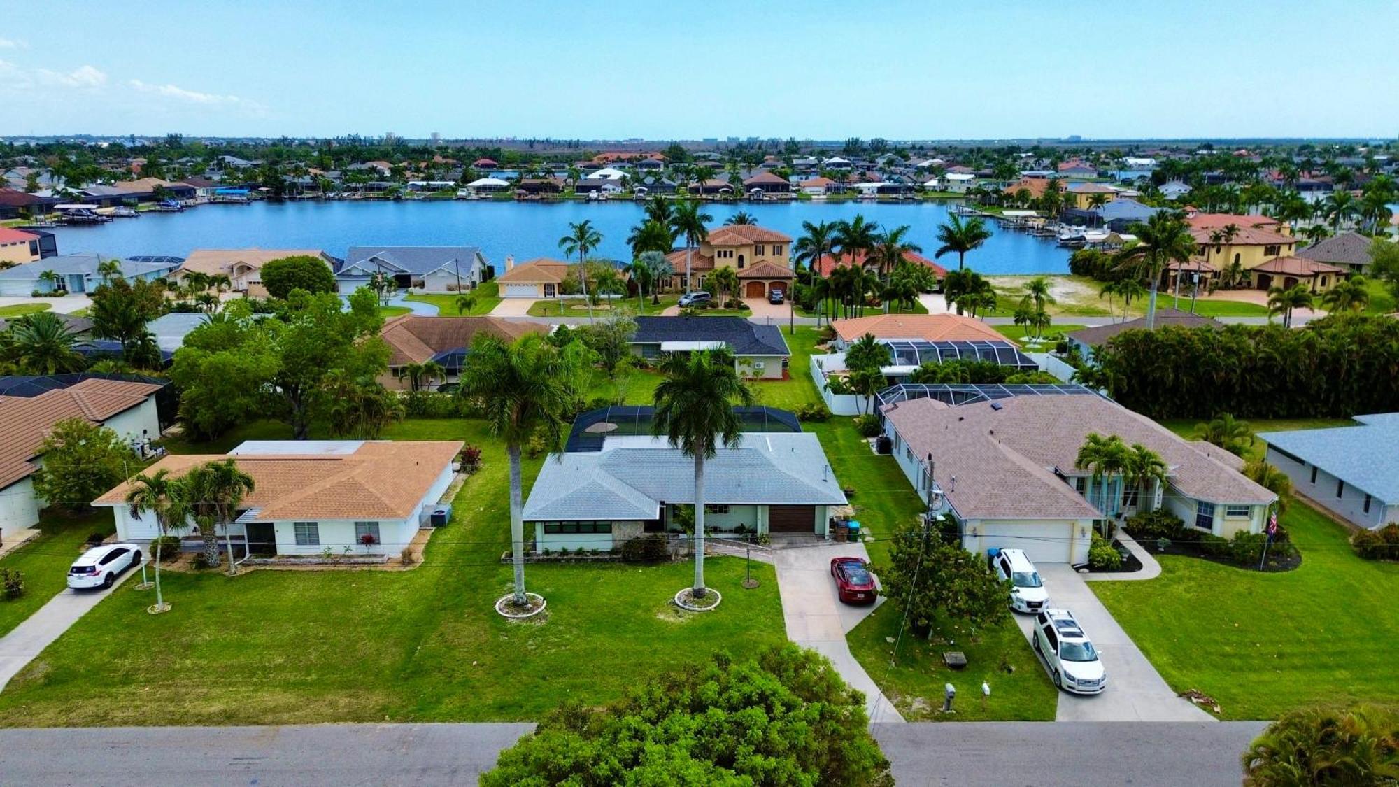 Family Fun-Prime Location Heated Pool Sleeps10 Villa Cape Coral Exterior photo